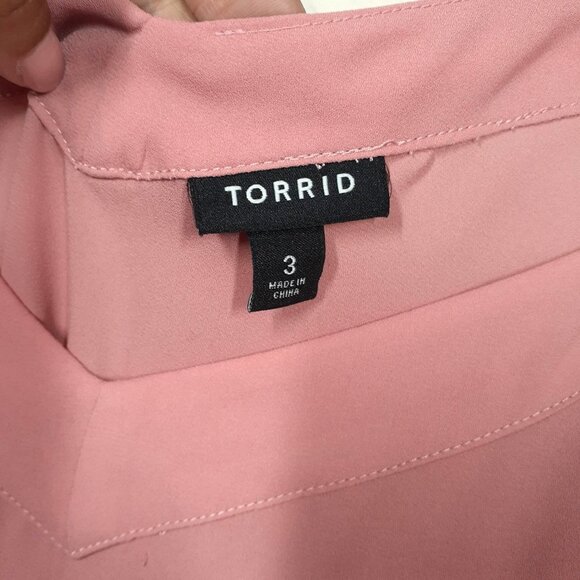 Torrid Camisole V-neck Tank Size 3 - Picture 7 of 9